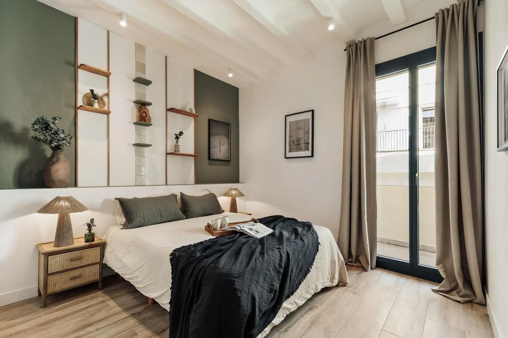 Orosi - 2 Bedrooms And Balcony In Poble Sec Barcellona Appartamento