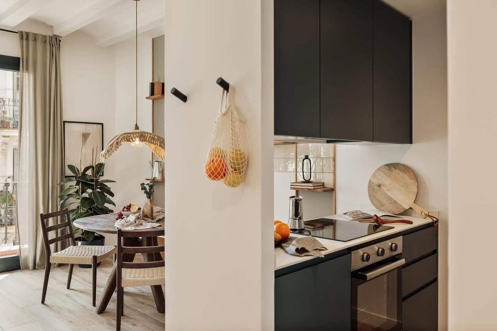 Orosi - 2 Bedrooms And Balcony In Poble Sec Barcelona Hiszpania
